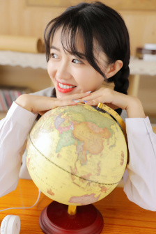 牛仔美臀